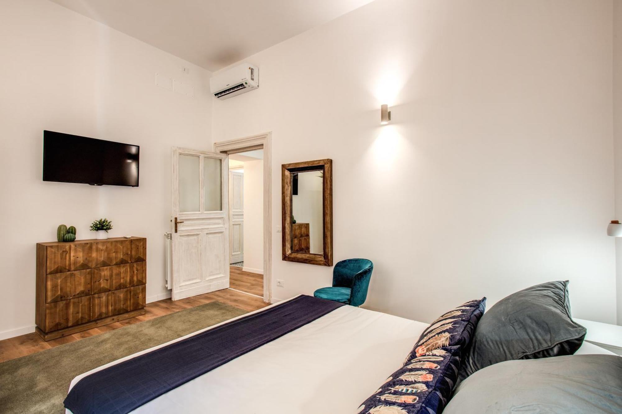 רומא Monti Quiet And Spacious Apartment מראה חיצוני תמונה